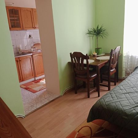 Apartament Kolo Dworcu Přemyšl Exteriér fotografie