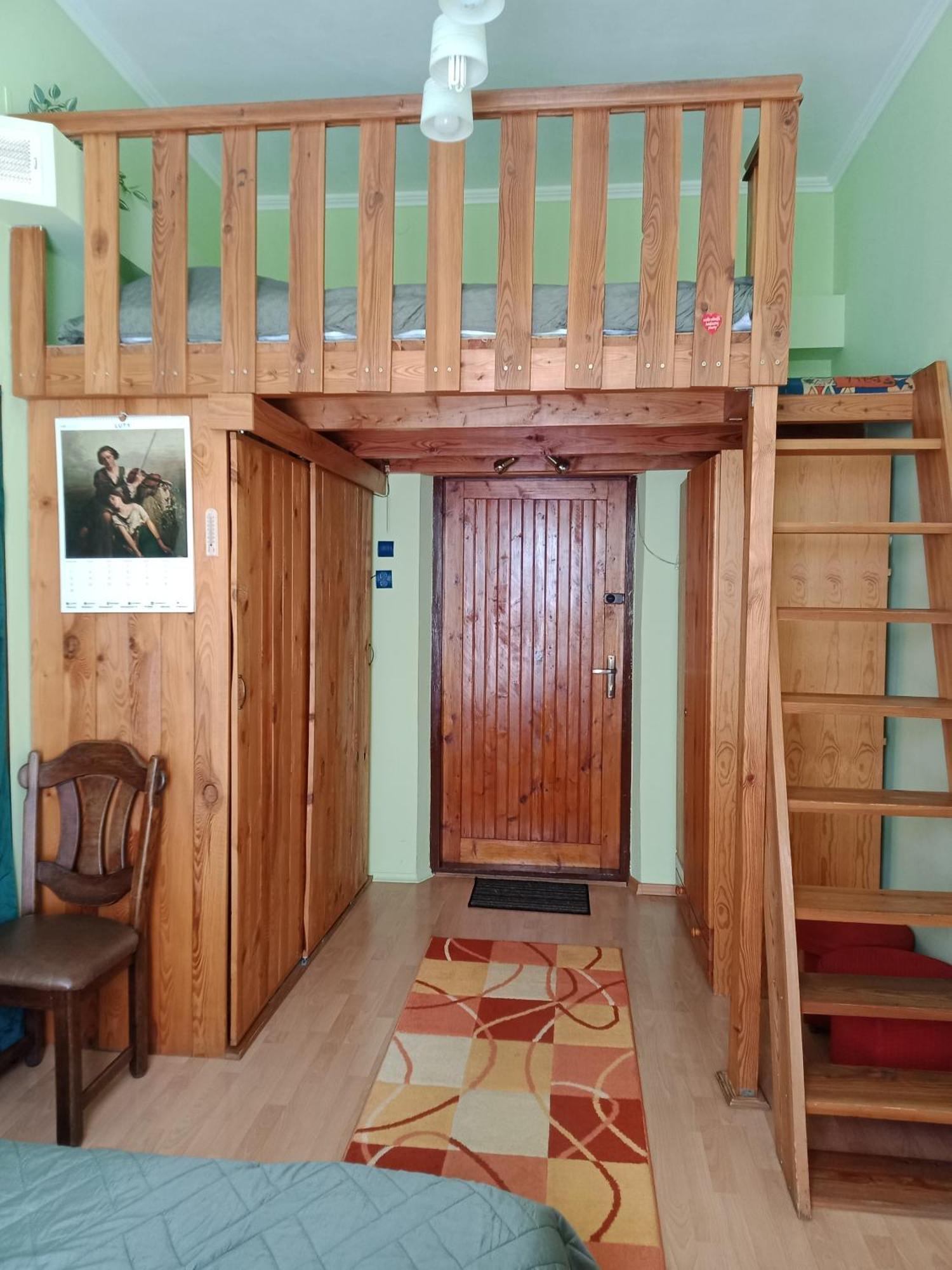 Apartament Kolo Dworcu Přemyšl Exteriér fotografie